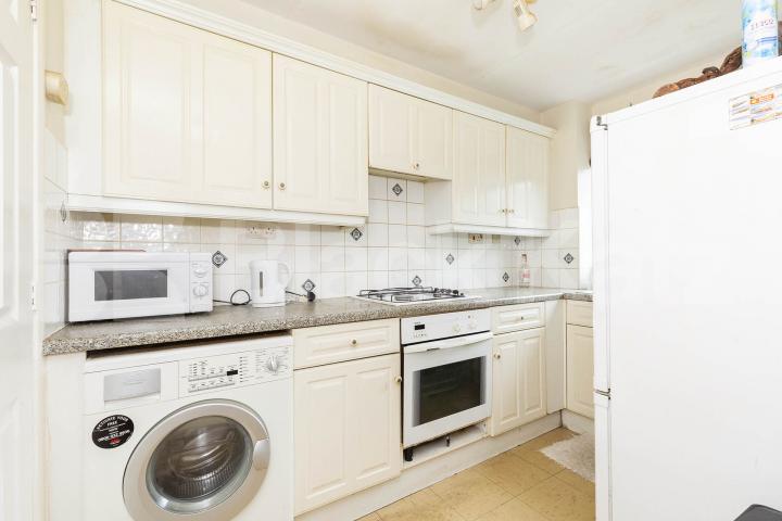 Spacious one bedroom property within a private development Cambridge Gardens, Muswell Hill
